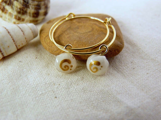 Tiny shell earrings with painting, little swirl