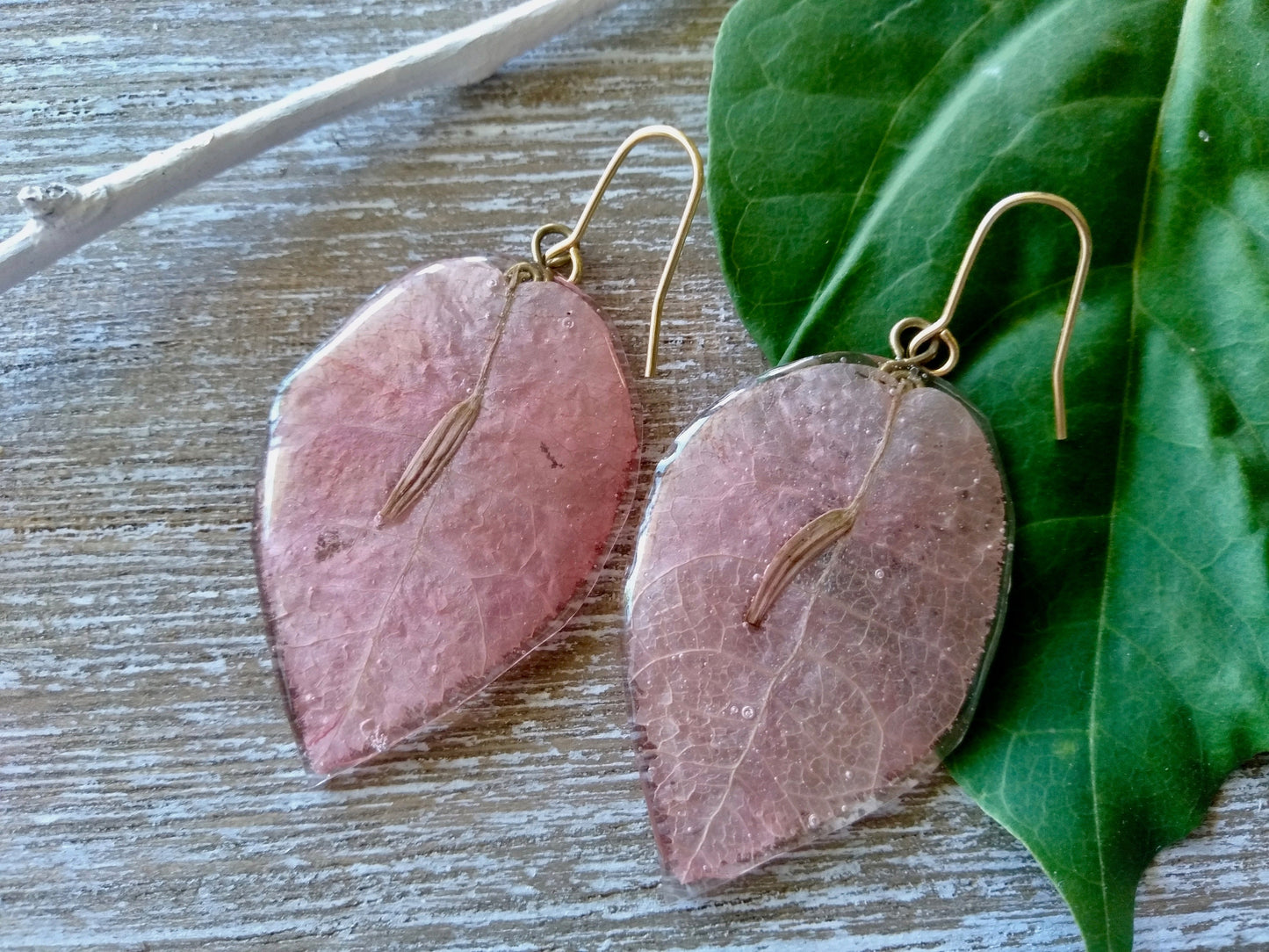Bougainvillea earrings, light pink
