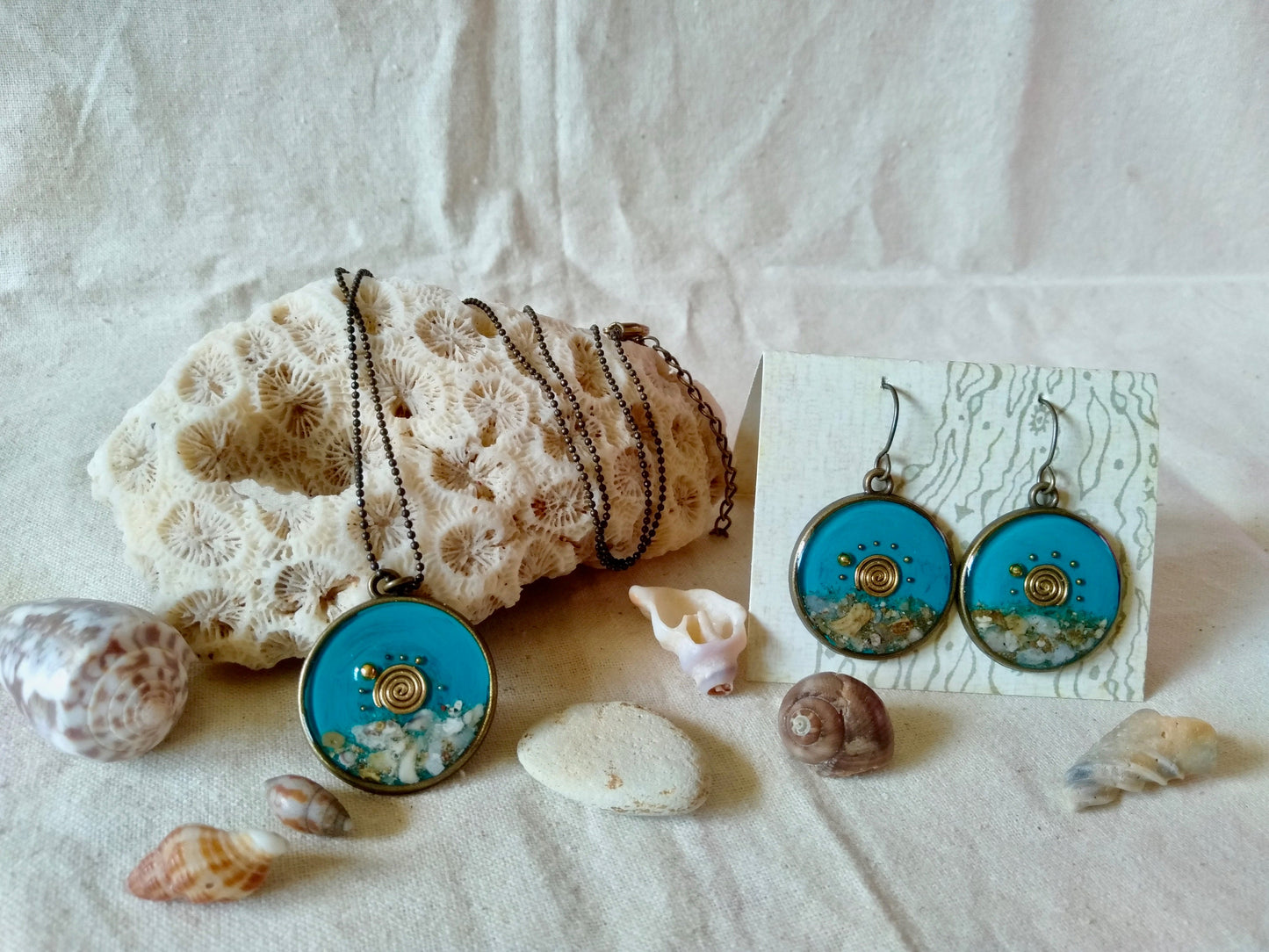Darwin beach sunrise necklace