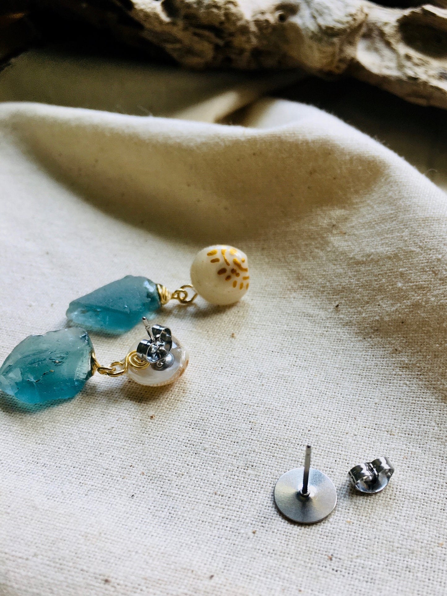 Sea Glass earrings with Tiny Shell (clear colour)